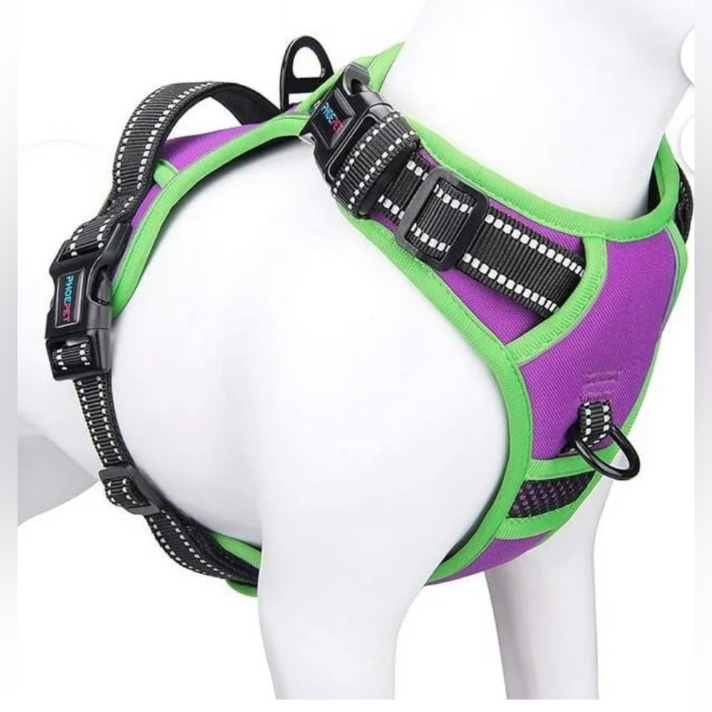 PHOEPET 2019 Upgraded No Pull
Dog Harness, Reflective...new without tag